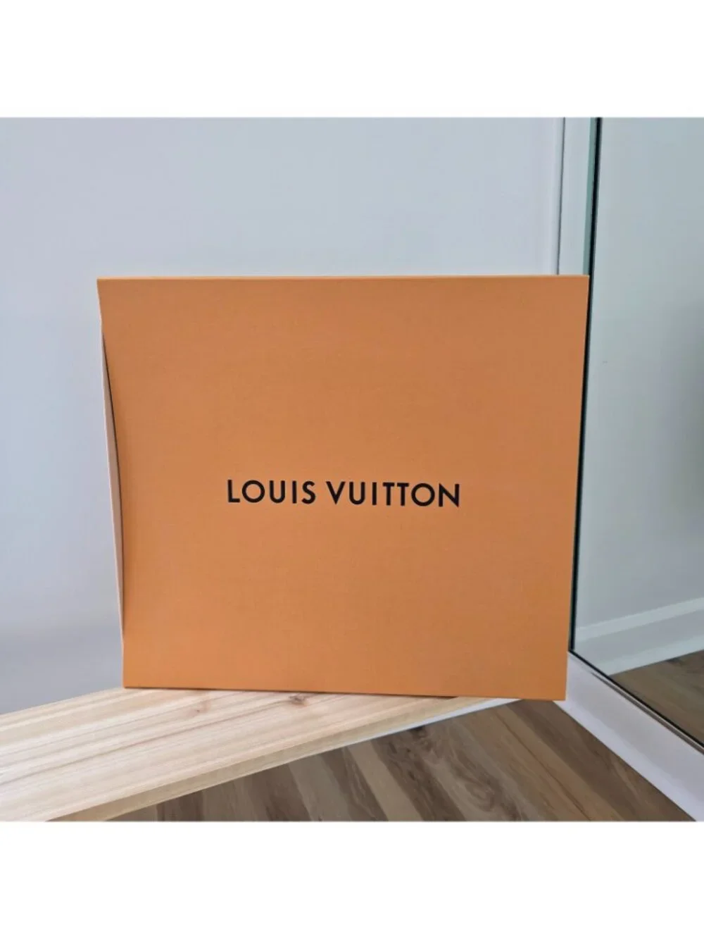 Louis Vuitton lv gift pre